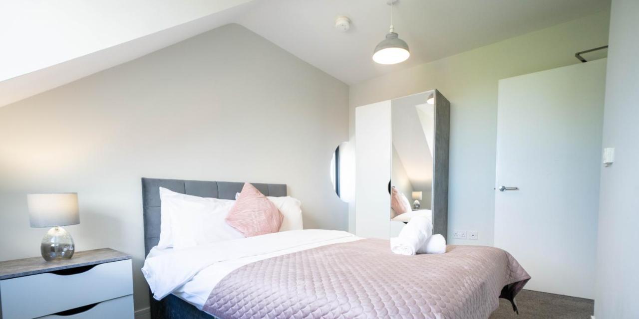 Three Bed Apartment Sleeps 5 In Botanic Белфаст Экстерьер фото
