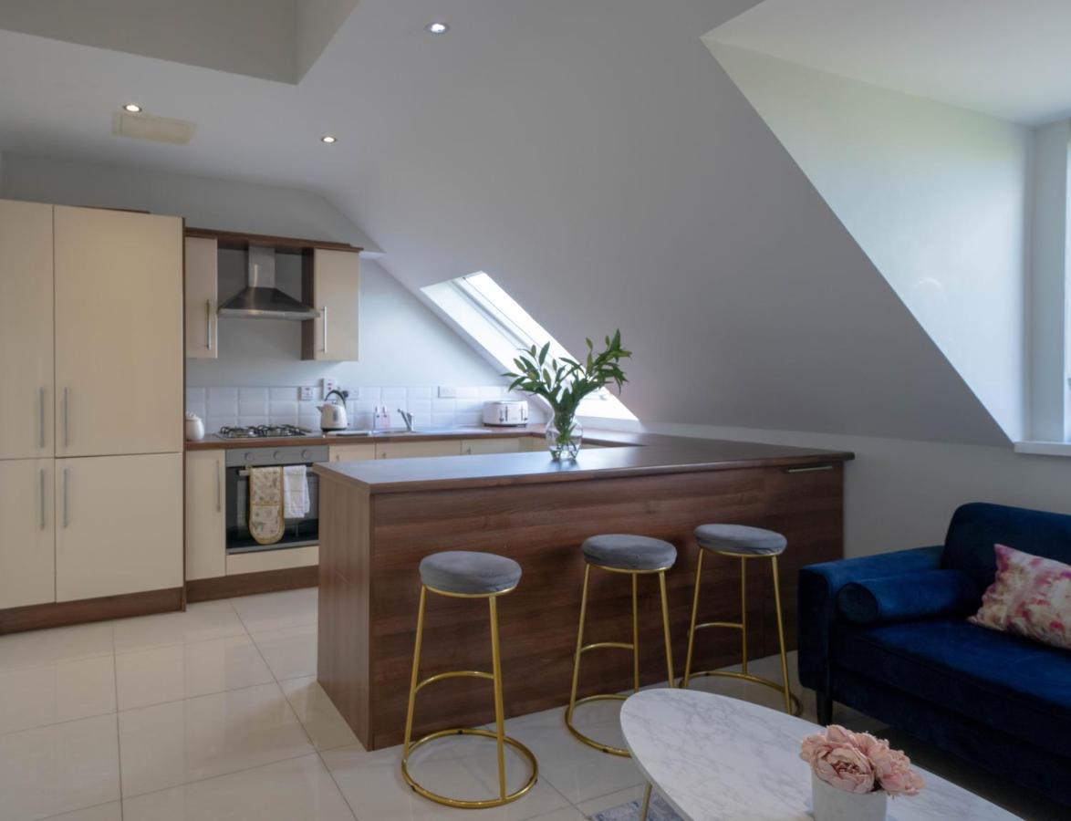 Three Bed Apartment Sleeps 5 In Botanic Белфаст Экстерьер фото